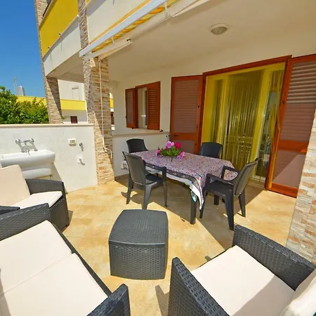 Ginestra 1 Feriehus